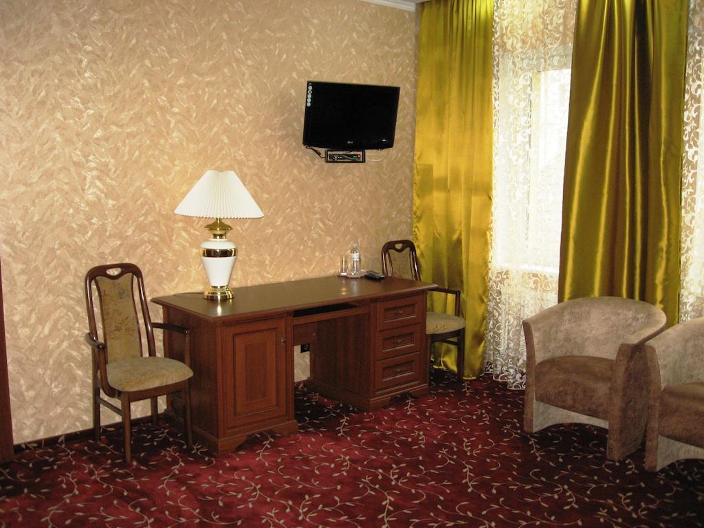 Shato Paradis Hotel Irpin Cameră foto